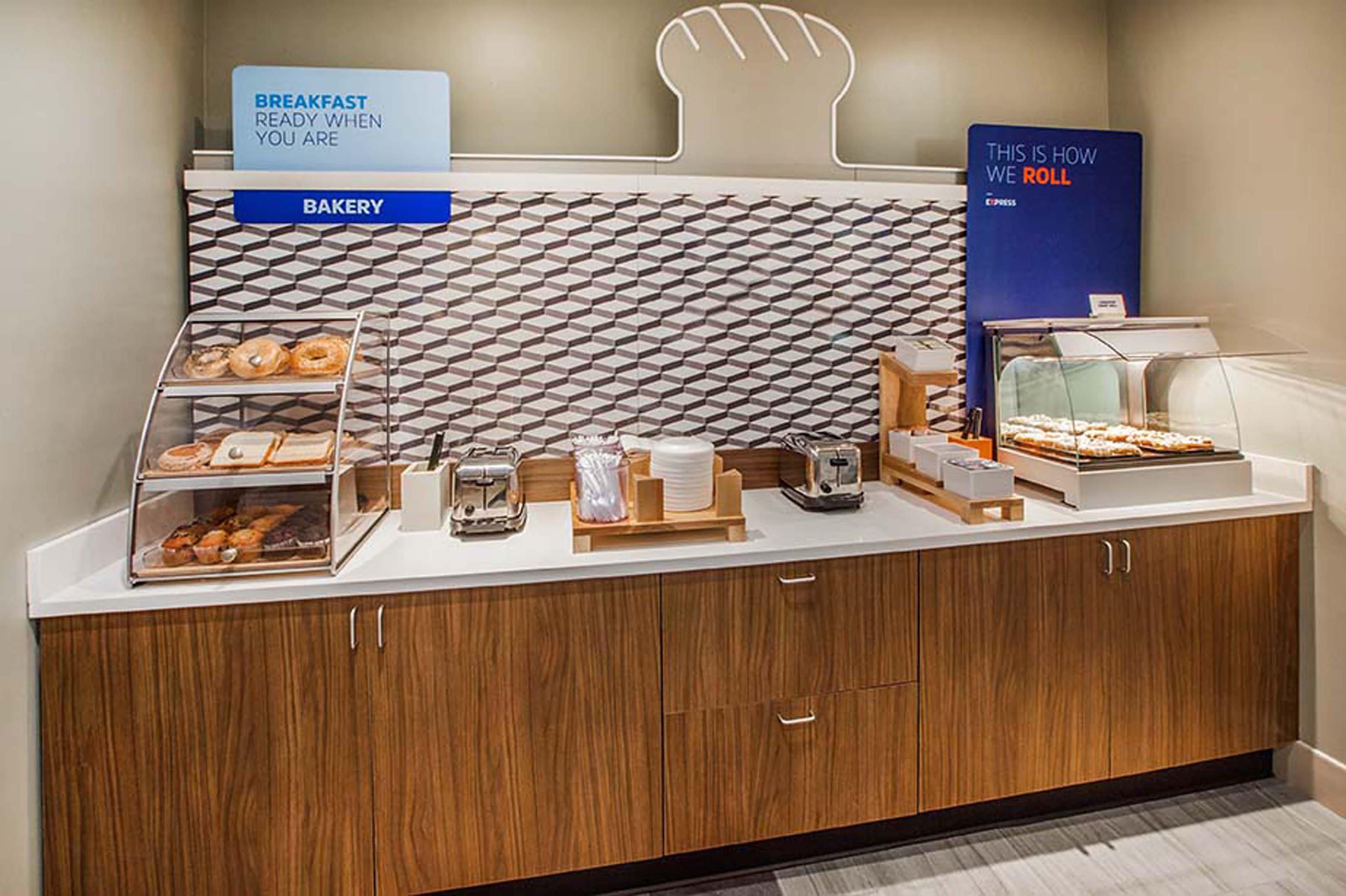 Holiday Inn Express Edgewood-Aberdeen-Bel Air Dış mekan fotoğraf